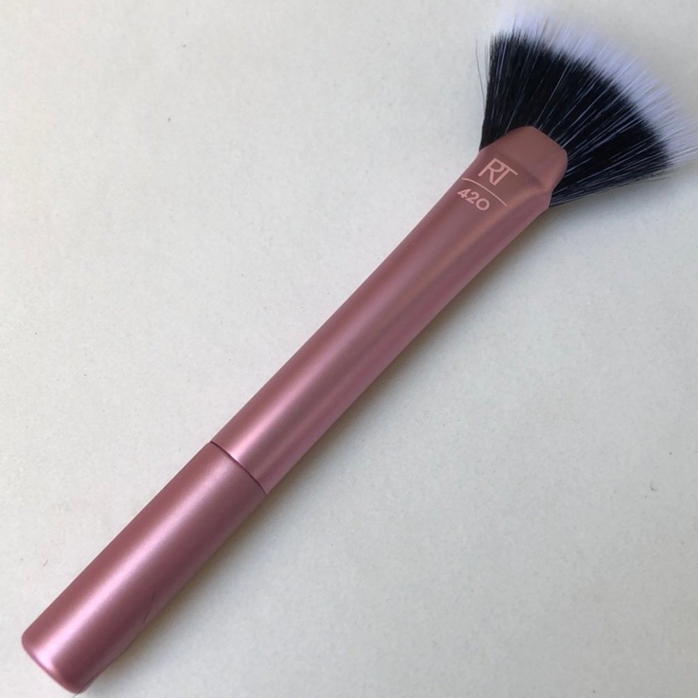 $5💃 REAL TECHNIQUES Highlighter & Blush Brush